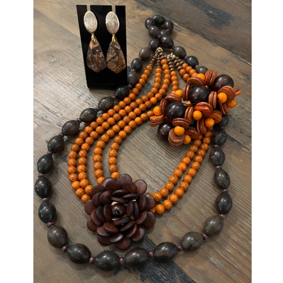 HAND CRAFTED VINTAGE SET/Natural Wood Necklaces/Bracelet & Sea Sediment Earrings - Picture 8 of 12